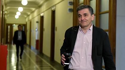 Ηχηρό μήνυμα Τσακαλώτου: Το κατενάτσιο υπουργών κοστίζει