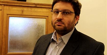 «Πυρά» Ζαχαριάδη κατά Βαρουφάκη