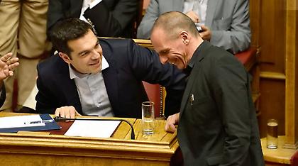 Τα 7 sms: Ο Τσίπρας ήταν έτοιμος να δεχτεί το Grexit του Σόιμπλε