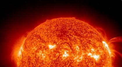 Ο πυρήνας του Ήλιου περιστρέφεται 4 φορές ταχύτερα από την επιφάνειά του