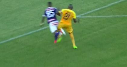 Πέναλτι... φάντασμα και προσωρινή διακοπή στο ΑΕ Λεμεσού-Αούστρια (video)