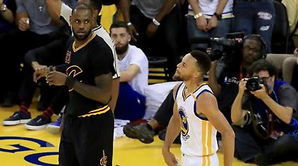 Κάρι: «Δεν κορόιδευα τον Λεμπρόν»