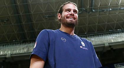 Μπόγρης στο sportfm.gr: «Να γυρίσουμε με… τσάρτερ»