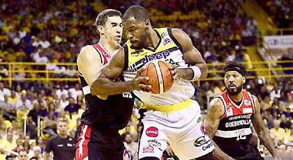 «Όργια» από Ελόνου που παίζει δυνατά για ΑΕΚ