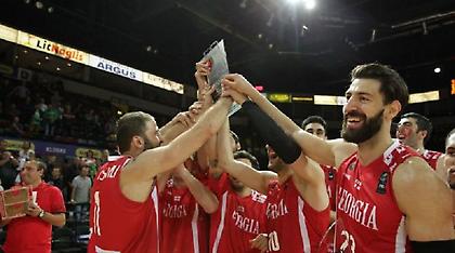 Γεωργία: Η εντυπωσιακή συνεργασία των Σενγκέλια-Ντίξον! (video)