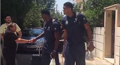 Η άφιξη της Εθνικής στην Πάτρα (video)