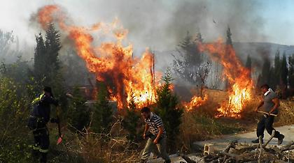 Πολιτική αντιπαράθεση για τη φωτιά στα Κύθηρα
