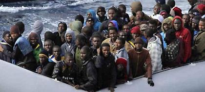 Νέα κύματα παράτυπων μεταναστών από την Αφρική - Θολό τοπίο στην κυβέρνηση