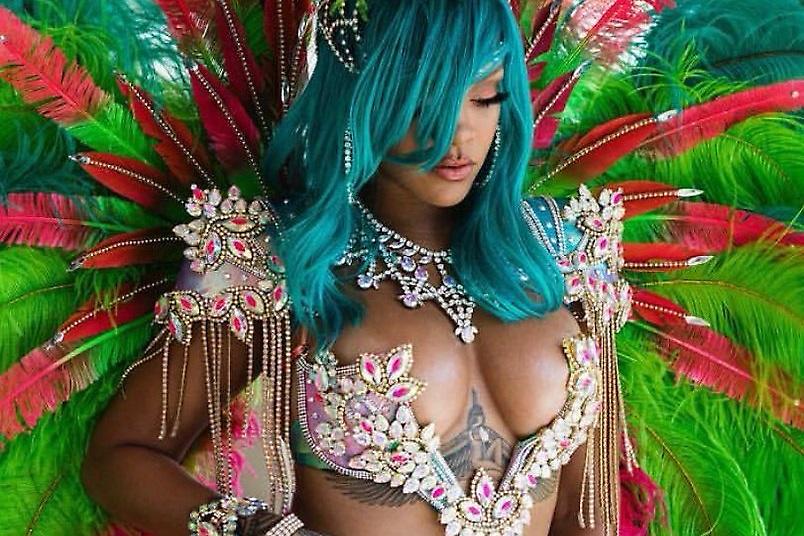 Τα είδαμε όλα από τη Rihanna στο καρναβάλι των Μπαρμπέιντος (pics)
