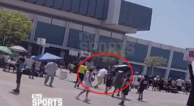 Πλακώθηκε σε αγώνα μπάσκετ του γιου του ο Ρόμπερτ Χόρι (video)