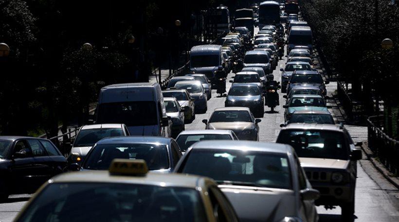 ΕΛΣΤΑΤ: Μεγάλη αύξηση στις πωλήσεις αυτοκινήτων τον Ιούλιο