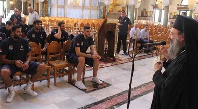 Με την ευχή του Μητροπολίτη η Εθνική (pics)