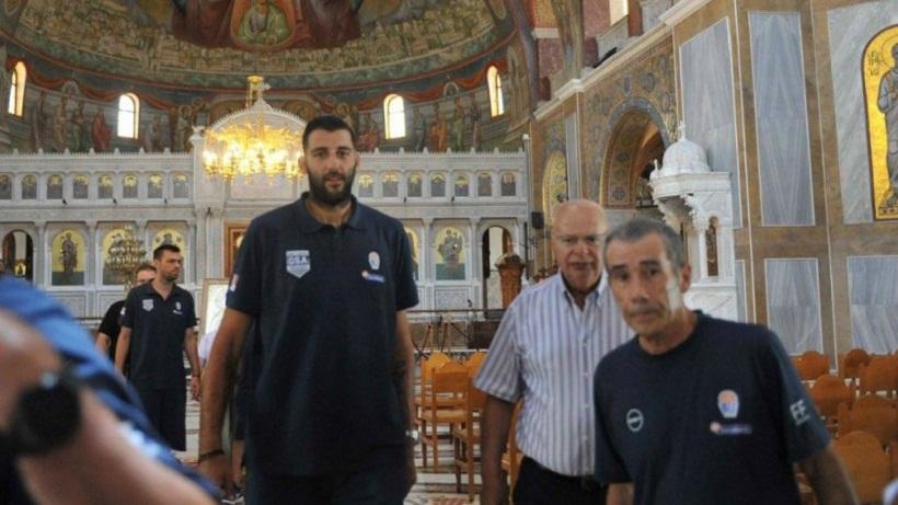 Παράπονα Μπουρούση για τον κλιματισμό στο «Τόφαλος» (video)