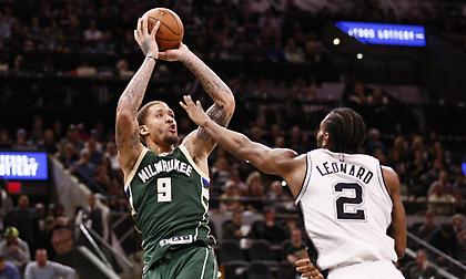 Στους Νικς ο Μπίσλεϊ