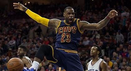 Το… βασιλικό Top-10 του ΛεΜπρόν! (video)