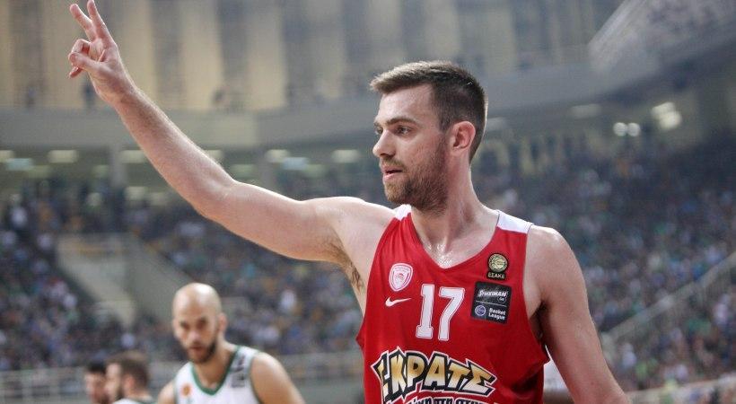 Ο Μάντζαρης υποκλίνεται στον Μάικλ Τζόρνταν