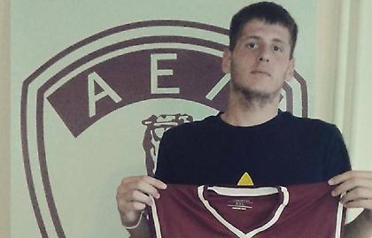 Ανανέωσε με ΑΕΛ ο Φιλιππόπουλος