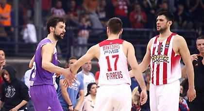 Τα «περαστικά» της ΚΑΕ Ολυμπιακός στον Γιουλ (pic)