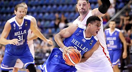 Με τέτοιον Γιάννη θα κάνει… Παππάδες!