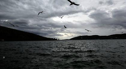 Χαλάει ο καιρός την Κυριακή – Σε ποιες περιοχές θα έχουμε μπόρες και καταιγίδες