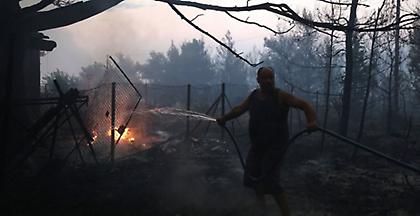 Σκληρή πολιτική κόντρα Τόσκα - ΝΔ για τις πυρκαγιές