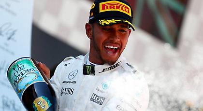 Για πάντα στη Mercedes ο Χάμιλτον