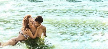 Πλήρης οδηγός για... καλοκαιρινό σεξ με ασφάλεια -Γιατί δεν πρέπει να κάνετε σεξ στο νερό