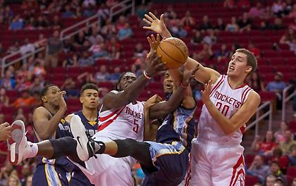 Στους Ρόκετς ο γιος του Γουίλτζερ