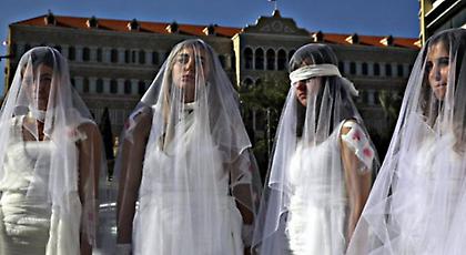 Λίβανος: Καταργήθηκε ο νόμος σκάνδαλο 