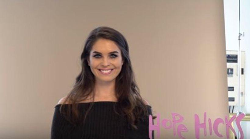 Με ένα... 28χρονο πρώην μοντέλο αντικατέστησε ο Τραμπ τον Σκαραμούτσι