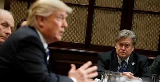 «Κλόουν» αποκαλεί τους νεοναζί του Σάρλοτσβιλ ο εθνικιστής Μπάνον