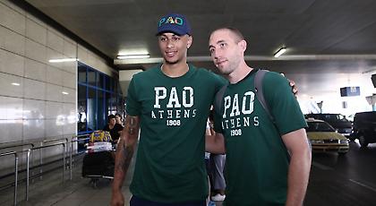 Έφτασε ντυμένος στα… πράσινα ο Λοτζέσκι, παρέα με Όγκαστ (pics)