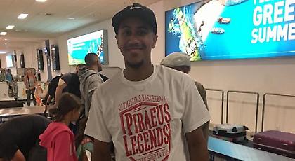 Ρόμπερτς: «Ανυπομονώ να φορέσω τη φανέλα του Ολυμπιακού»