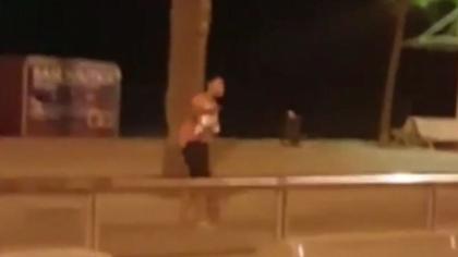 Οι αστυνομικοί εκτελούν τον τζιχαντιστή στην Καμπριλς