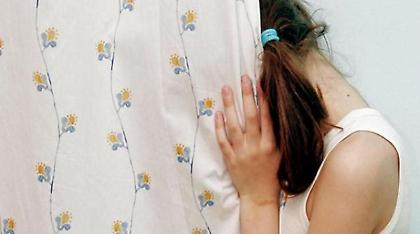 Αδιανόητο: Πατέρας εξέδιδε την 14χρονη κόρη του για πέντε ευρώ