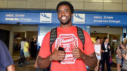 Φτάνει Ελλάδα ο Τζαμέλ ΜακΛίν (video)