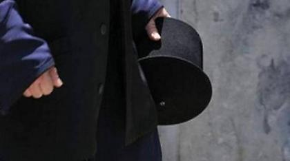 Σκληρό βίντεο: Παπάς σκότωσε το σκύλο του