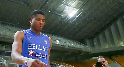ΣΟΚ στην Εθνική: Χάνει το Ευρωμπάσκετ ο Γ. Αντετοκούνμπο!