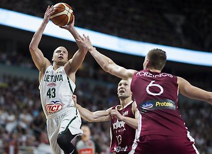 Με ηγέτη Πορζίνγκις νίκησε τη Λιθουανία η Λετονία