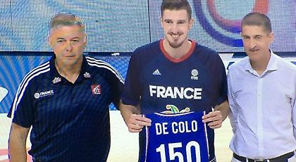 Αποθέωση για τον 150άρη Ντε Κολό! (video)