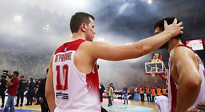 Τα χαμόγελα Παπανικολάου και Αγραβάνης (pic)