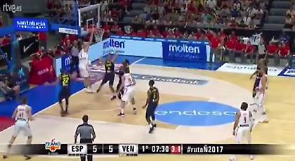 Περίπατος και… κάρφωμα από τον Πάου Γκασόλ (video)