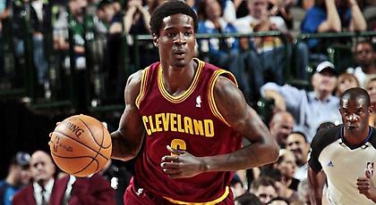 Πάλι on fire ο Μάνι Χάρις της ΑΕΚ στην Κίνα