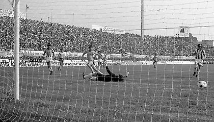 Όταν η ΑΕΚ διέλυσε την κορυφαία Μπριζ όλων των εποχών (pic)