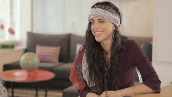 «Ταραχή» με την Κόνι Μεταξά στη Μύκονο!