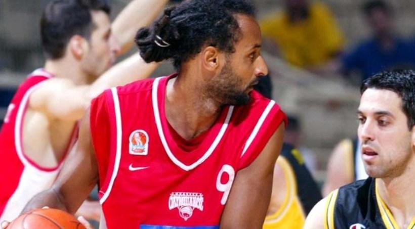 Ευχές Ολυμπιακού σε Παπαμακάριο και Ρισασέ (pics)