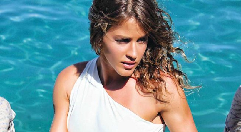 Η Αλεξάνδρα Ασημάκη με σέξι εμφάνιση στην παραλία (pic) - ENTER - Gossip | sport-fm.gr: ΣΠΟΡ FM 94.6