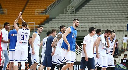 Τα χαμόγελα των διεθνών πριν το Ευρωμπάσκετ (pic)