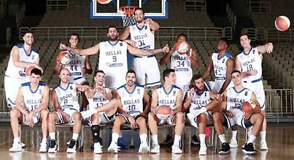 «Τα σπάει» η φωτογράφιση της Εθνικής ενόψει Ευρωμπάσκετ! (pics)