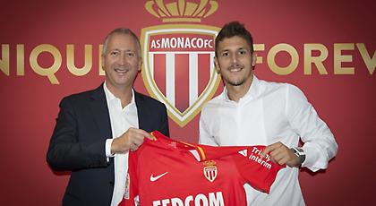 Ανακοίνωσε Γιόβετιτς η Μονακό, δεν αποκαλύφθηκε ο αριθμός της φανέλας